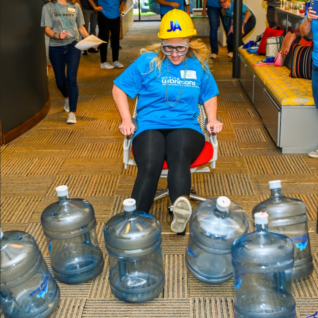 Junior Achievement tweet media