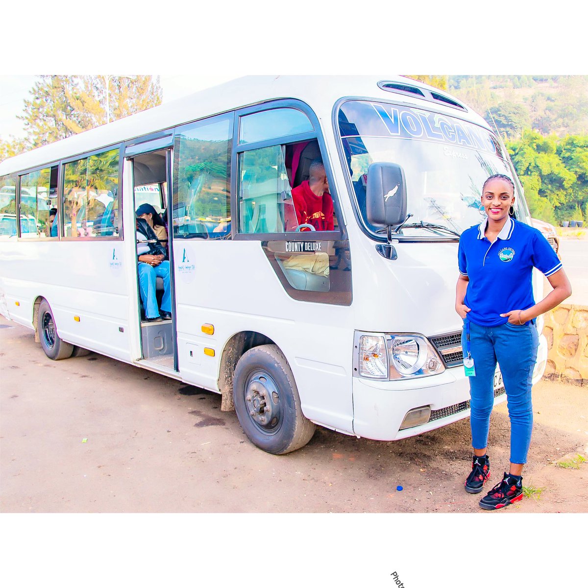 noellashyaka's tweet photo. This is an appreciation tweet for @VolcanoLtd , thank you for believing in me and my tour! Was such honor to be with you💙🤍🫶
Mwatubaye hafi muradushyigikira natwe aho muzadukera ntituzazuyaza kubatiza imbaraga zacu
#TrustVolcano
#VisitRwanda
#BigogweLiberationTour @VolcanoLtd https://t.co/zJfEjJPXbj