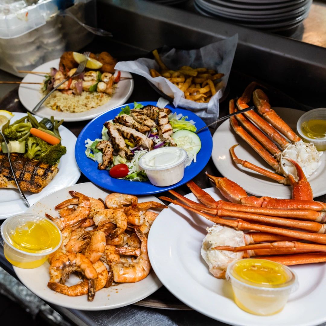 BiminiNoBadDays's tweet photo. 4th of July may be sizzling, but so are our seafood platters! 🔥🍽️ Stay safe, have fun, and enjoy the holiday. Happy 4th of July from the Bimini's family! https://t.co/qrmI6S2ckK