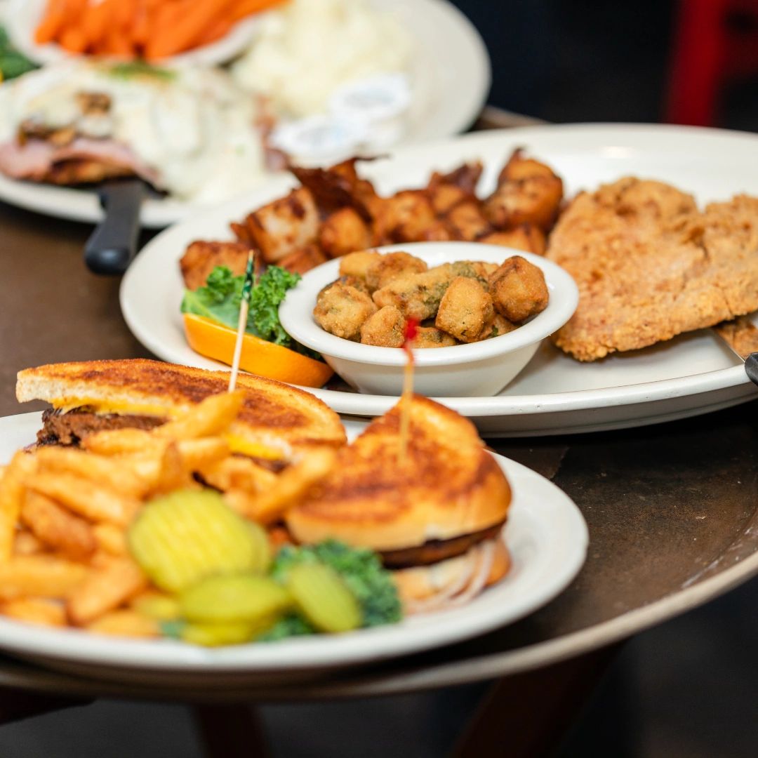 Join us for a star-spangled feast this 4th of July! Celebrate with good food, great company, and patriotic flavors that will ignite your taste buds. Happy Independence Day!