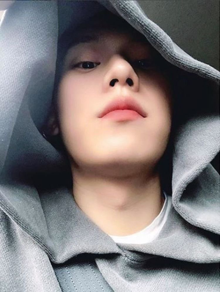 페 tweet media
