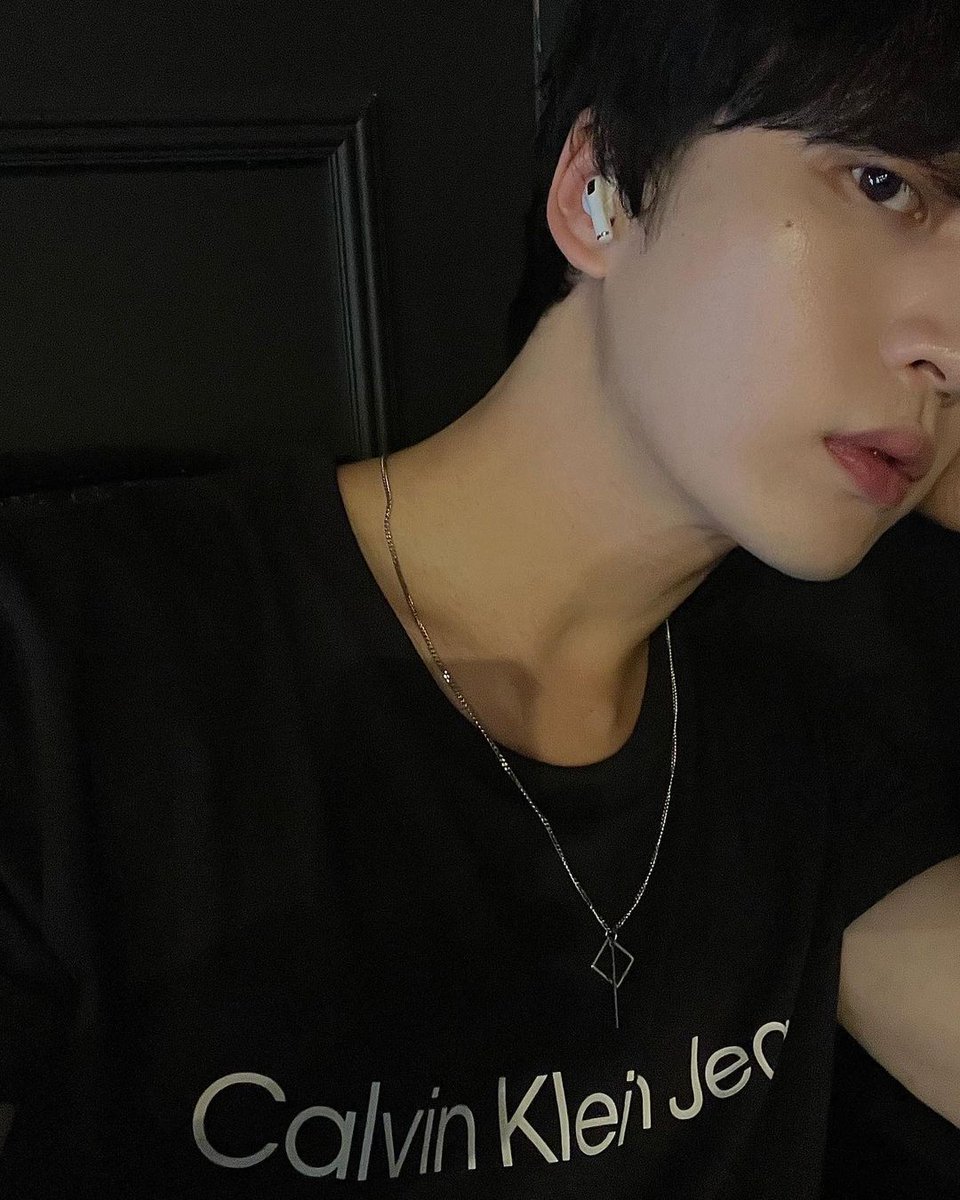 kangmeen_brasil's tweet photo. 📸| 04/07/2023 -Atualização de Kang Min (Kangmeenday) em sua segunda conta do Instagram. (1/2)
'Dia de relaxar e depois para casa ☕🍪🎞️🤎'
- O som da chuva ☔
- ☕🍪🎞️🤎
#김강민 #KIMKANGMIN #Kangmeen #SupportKangMeen #하루 #담기 #끝 #daily #취미 #가끔 #기록 https://t.co/HJc9lQnn4R