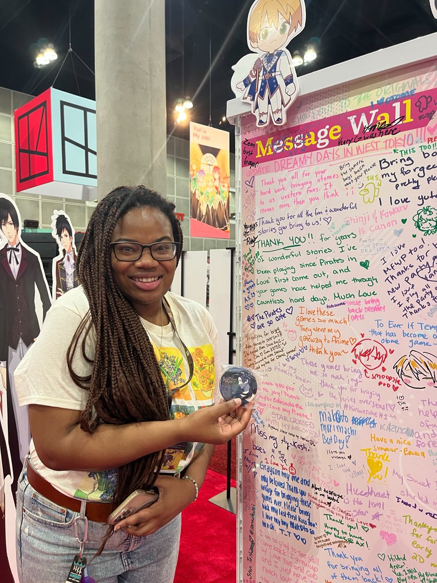 Voltage_Love365's tweet image. Congratulations! She has won a free button badge as part of our #AX2023VOLTAGE photo promo!✨

We&apos;ve decided to do it again today on the final day, so come take pics of the booth and post it with the hashtag!
#AnimeExpo #Tadaima #ただいま