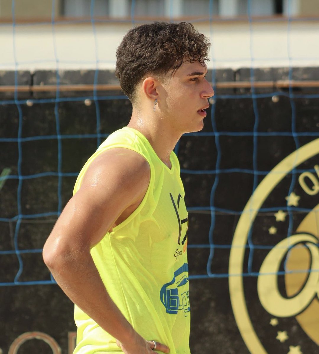 alohainflu's tweet photo. E esses clicks registrando o nosso querido Renan Pertile praticando esporte. 💚🌞 https://t.co/SuGB3YHibw