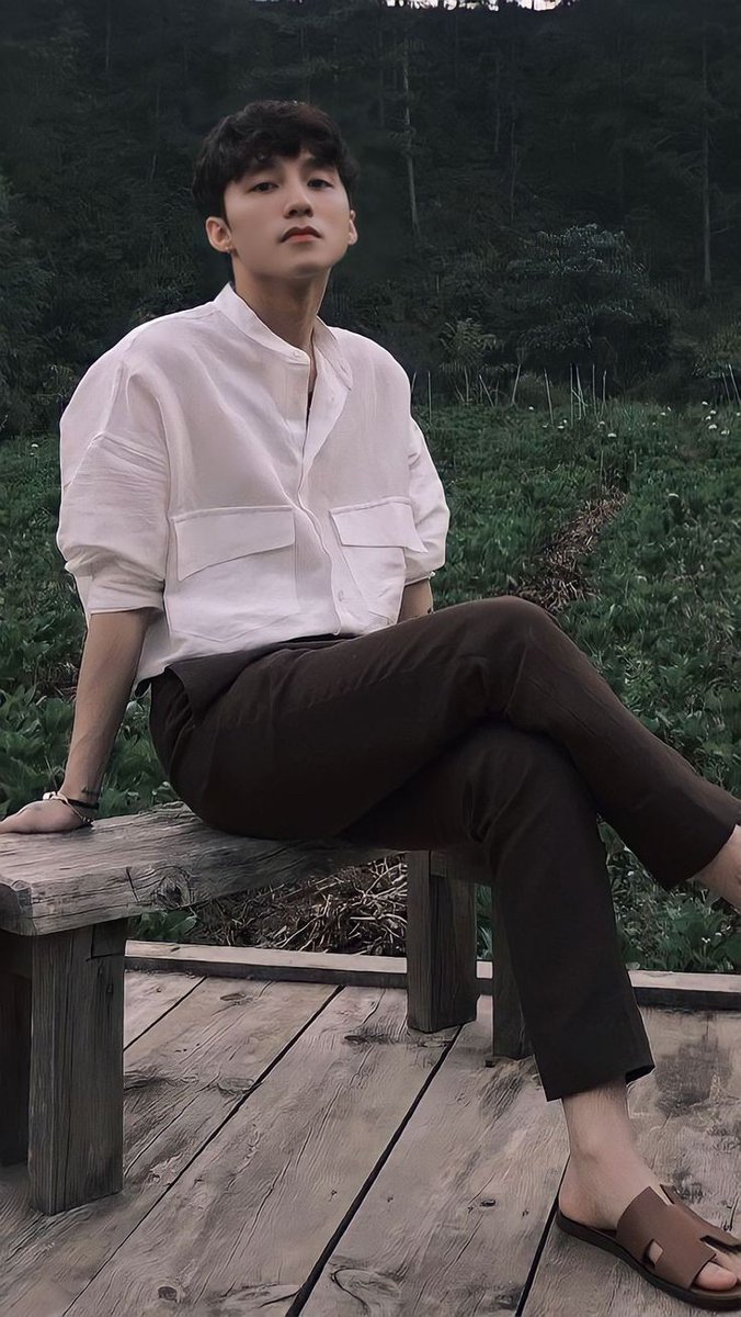 Anhthw031208's tweet photo. Chúc cho yêu thương của chúng ta có thể gửi đến cho 1 chàng trai bình thường nhưng không tầm thường mang tên Nguyễn Thanh Tùng

M-TP FOREVER 18

@sontungmtp777
#SonTungMTP
#HappyMTPDay
#SkyLoveTung. https://t.co/lVltE9iwky