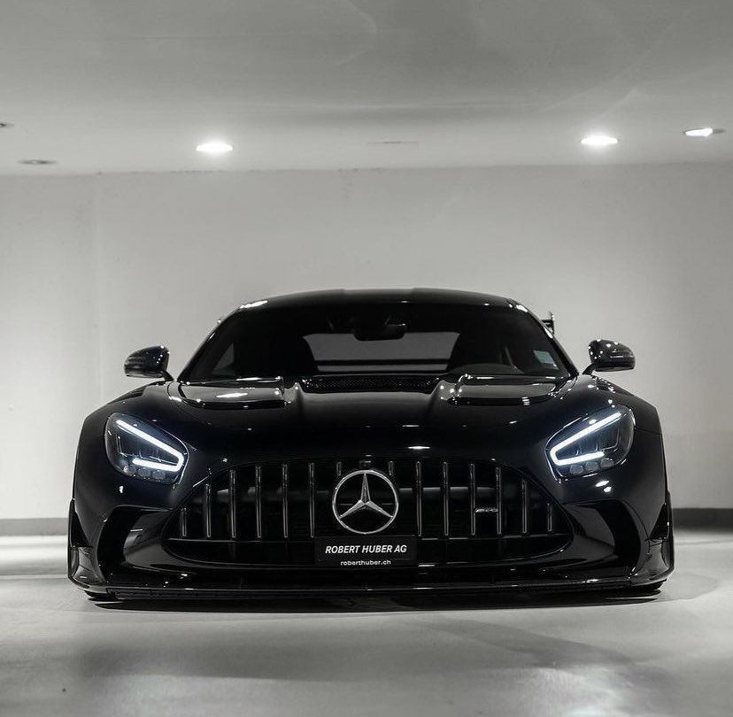 LuxuryCars365's tweet photo. Mercedes AMG GT Black Series ♠️ https://t.co/uA8Ul0JWuy