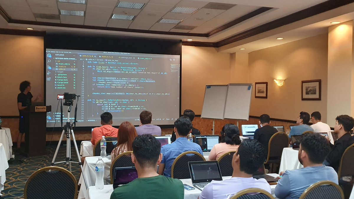 Students in El Salvador attend the country’s first #Bitcoin development program

The future is bright for 🇸🇻