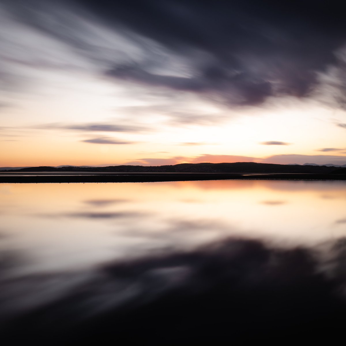 JLParkPhotos's tweet photo. ‘Tranquillity’
This was a 4 minute exposure looking into a tide pool on jack scout beach in Silverdale. The long exposure flattens out the water so it perfectly mirrors the glowing sky. 
~
#landscapephotography #longexposure #your_landscape #your_longexposure #silverdale #nikon https://t.co/KwRZ6TtVcN