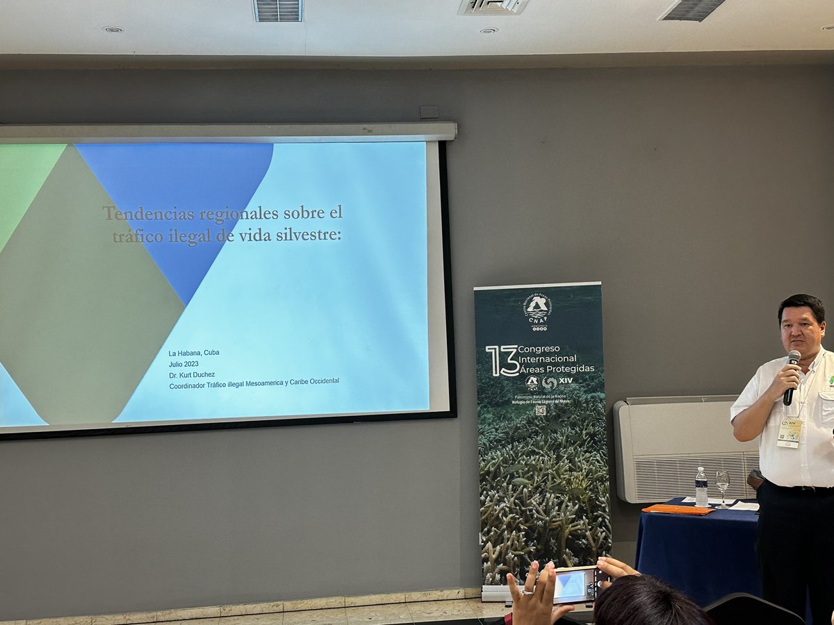 cabc_16's tweet photo. Kurt Duchez @kurtduchez, @WCS Mesoamerica y el Caribe presentando sobre tráfico ilegal de vida silvestre en el 13 Congreso de Áreas Protegidas, Cuba. @radachowsky @Guatemala_WCS @WCSBelize https://t.co/uBlH8PD59D