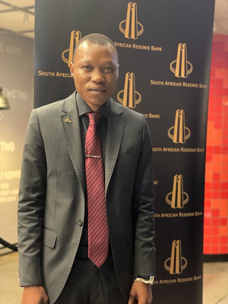 SAReserveBank's tweet photo. We are joined by the Mayor of the City of Johannesburg, Cllr Kabelo Gwamanda  at the #TalkToTheSARB in Soweto. https://t.co/vJ5aqKrtPX