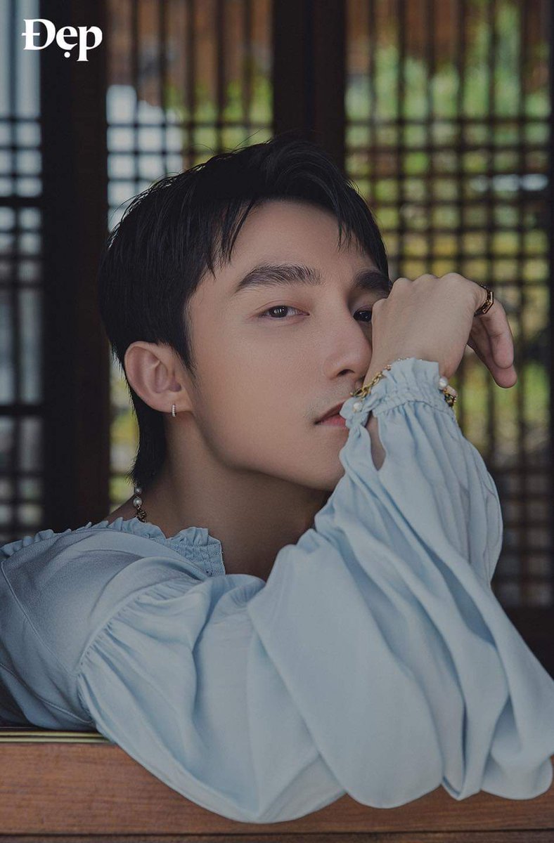 ThanhHo96107255's tweet photo. Sắp đến sinh nhật của Nguyễn Thanh Tùng rồi ❤️🎉

M-TP FOREVER 18

@sontungmtp777
#SonTungMTP
#HappyMTPDay
#SkyLoveTung https://t.co/WSTEumB5f2