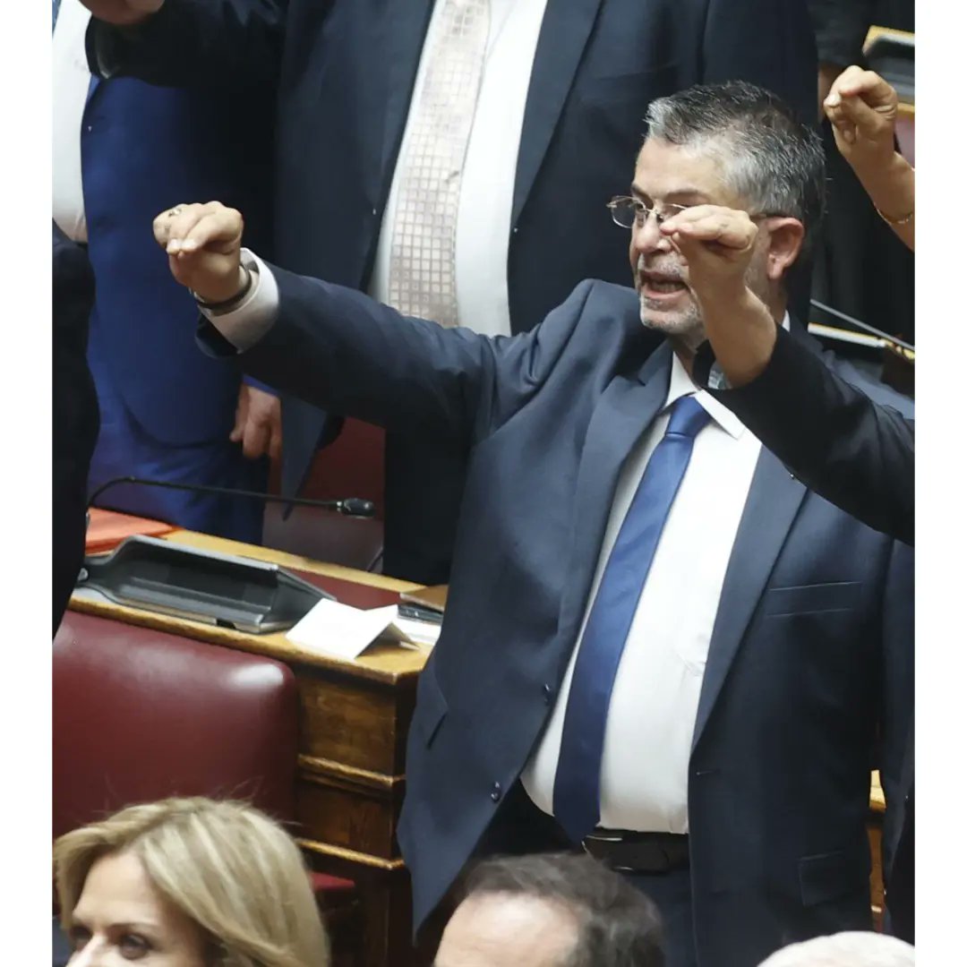PavlosSarakis's tweet photo. [03/07/2023]
Όρκος Πίστης Στο Έθνος,Στον Ελληνισμό,Στην Ορθοδοξία.Υπερήφανοι Για Την Ελλάδα &amp; Τους Έλληνες...
Είμαστε η Ελληνική Λύση,η Εθνική Κοινωνική Αντιπολίτευση...🇬🇷

#velopoulos #βουλή #ελλάδα #greece #ellinikilisi #ελληνικήλύση https://t.co/q55efWdnm5
