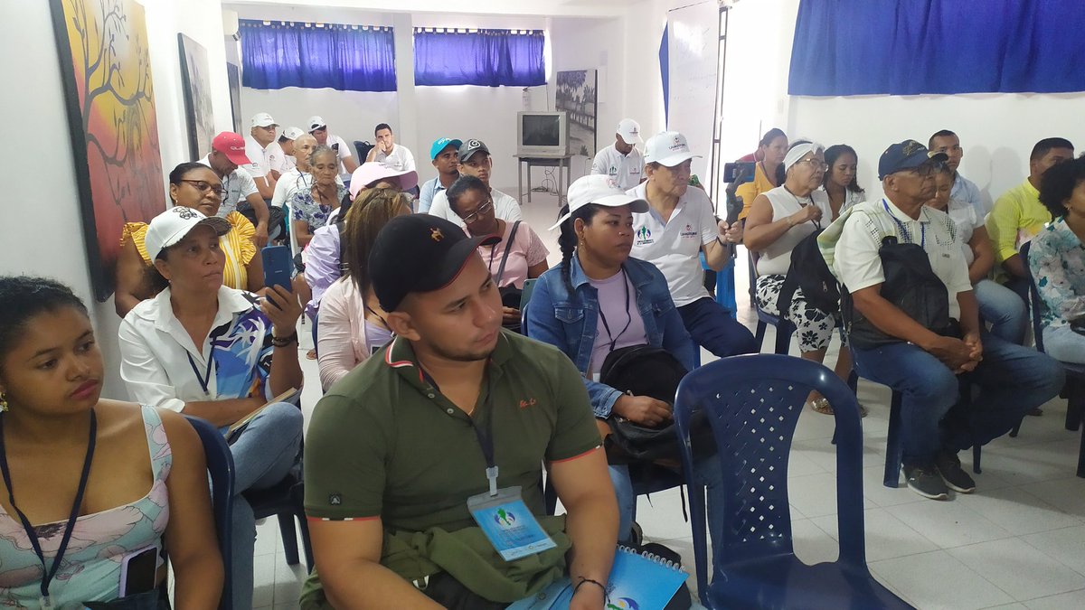Leda_Rodriguez's tweet photo. @Asomatuna  Mcipio  El Paso Consejos Comunitarios Alejo Durán, Andrés Eduardo Guerrero Bastidas,Feliciano Pérez Barnaza,La Negra Cipriana,Ever Andrés  Florez Manjarrez, presencia Coord asuntos  etnicos @GobdelCesar Maira Valera Secret Gbno El Paso Dario Murgas https://t.co/35uLpppk3n