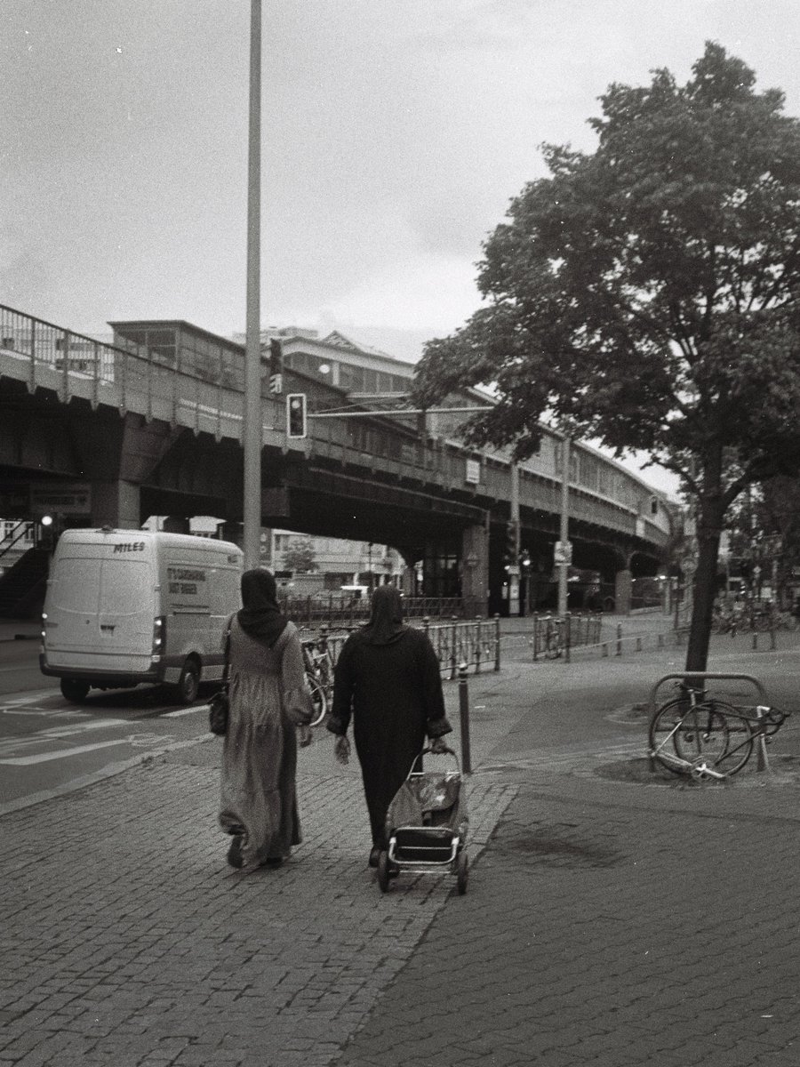 v_almendra's tweet photo. Before the storm - Kottbusser tor, #Berlin  June 2023 #35mm https://t.co/sfGJhP054n