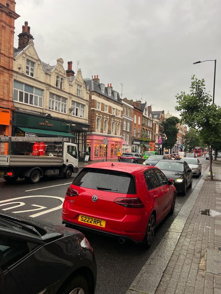 keep highbury moving (@highburykeep) on Twitter photo A very wet Tuesday late afternoon. No point catching the bus though- queue almost at Almeida street going North. This cannot continue for a year!@IslingtonBC <a href="/CarolineRussell/">Caroline Russell</a> <a href="/IslingtonTrib/">Islington Tribune</a> A very wet Tuesday late afternoon. No point catching the bus though- queue almost at Almeida street going North. This cannot continue for a year!@IslingtonBC <a href="/CarolineRussell/">Caroline Russell</a> <a href="/IslingtonTrib/">Islington Tribune</a>