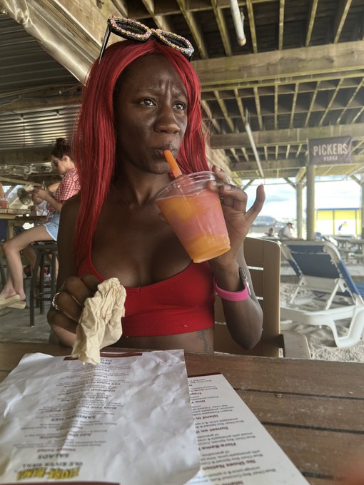 Happy 4th https://t.co/iQSwLs9ZEv<a href="/tag/phmodelcontest"class="tags"><span>#phmodelcontest</span></a>