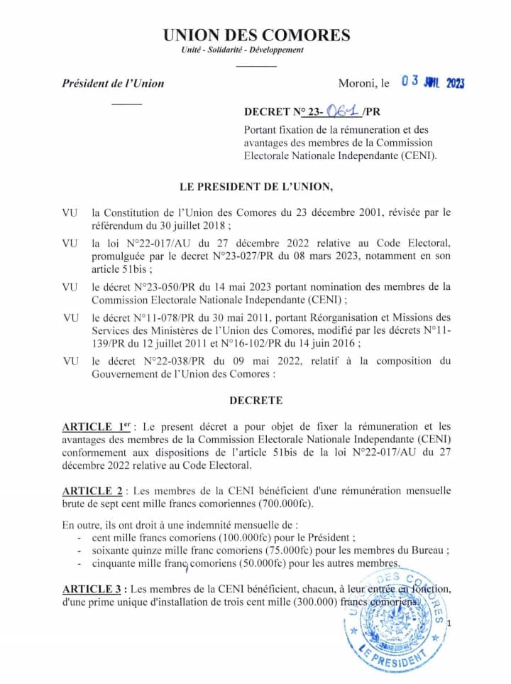 ComoresIctb's tweet photo. Maintenant c'est clair pour les membres de la @Ceni🇰🇲. Bientôt le tour des directeurs généraux et les Ministres. La transparence crée la confiance.
@OpenBudgets 
@finances_km https://t.co/ovqFGbzF39