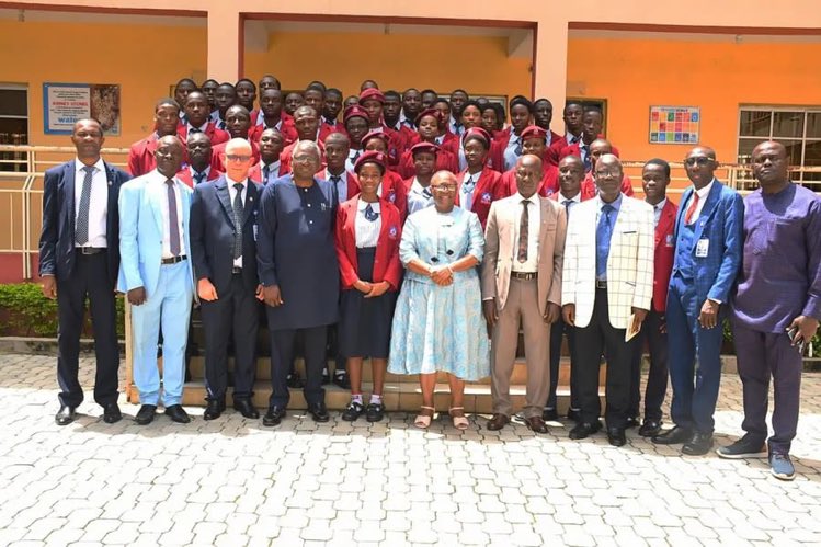 131 students from Deeper Life High School scored above 300 in 2023 UTME.