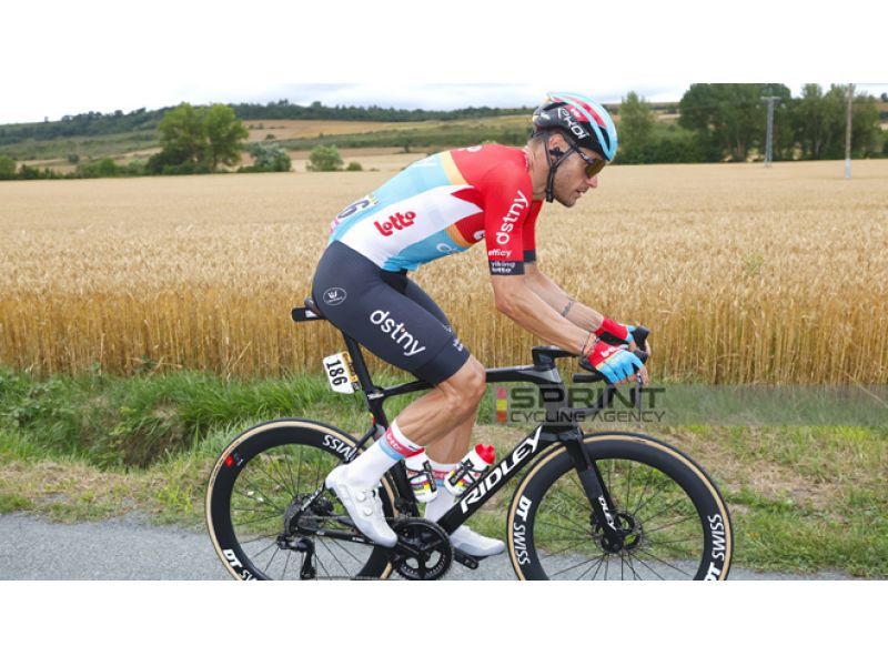 tuttobiciweb_it's tweet photo. Quante cadute nel finale di tappa #TDF2023
In ospedale #Guarnieri e #Sanchez
Tutti gli aggiornamenti
https://t.co/2hosRtyBtn https://t.co/i01kD5SxlA