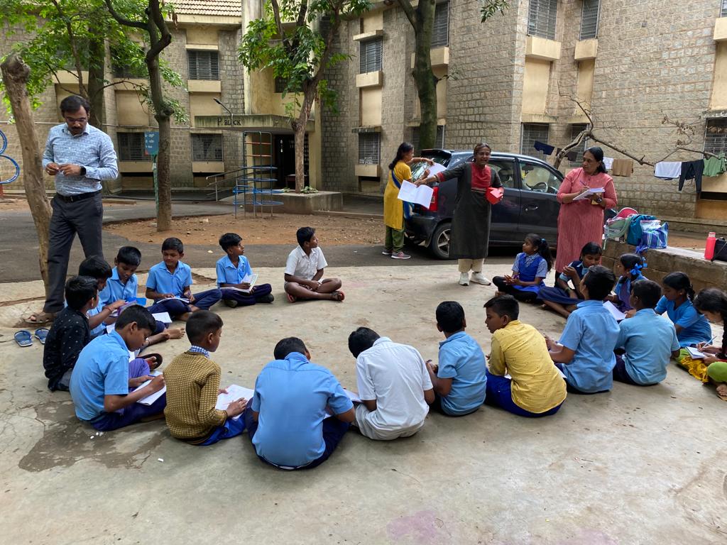 CleTrust's tweet photo. CLE Trust is conducting offline classes at the government school in Bangalore.
Today, we conducted an activity-based session focused on the concept of number lines, and I am thrilled to inform you that the children performed exceptionally well. 
#learning #success #share #like https://t.co/l8FytQVKAX