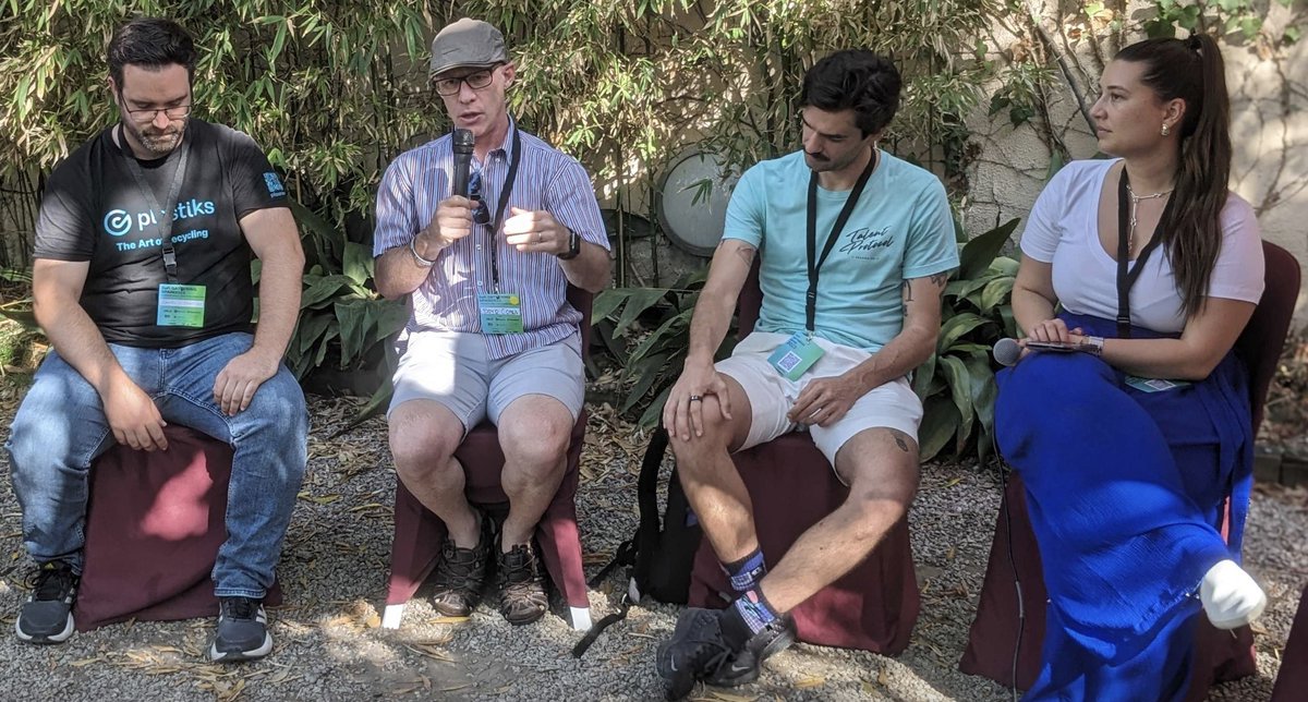 Acabamos el #ReFiGatheringSpain2023 este jueves con algunos de los proyectos que se despliegan el <a href="/CeloOrg/">Celo</a> y aprendiendo a estar presentes, aprender y vivir la experiencia, gracias <a href="/boydcohen/">Boyd Cohen</a> <a href="/WheelCoin/">WheelCoin</a>, <a href="/Plastiks_io/">Plastiks ♻️</a>, <a href="/filmacedo/">Filipe Macedo</a>.