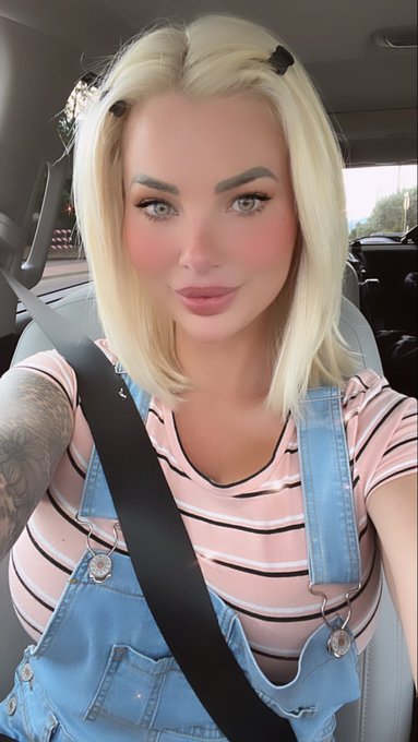 It&rsquo;s been a tough day but staying positive. Hugs ❤️ https://t.co/eZYr4rZ3iq