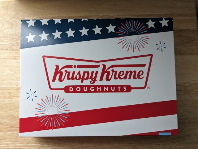 Review: Krispy Kreme - 2023 Fourth of July Donuts (Stars and Stripes Dozen) - https://t.co/tMwj5rH49e https://t.co/pf0qajqiXG