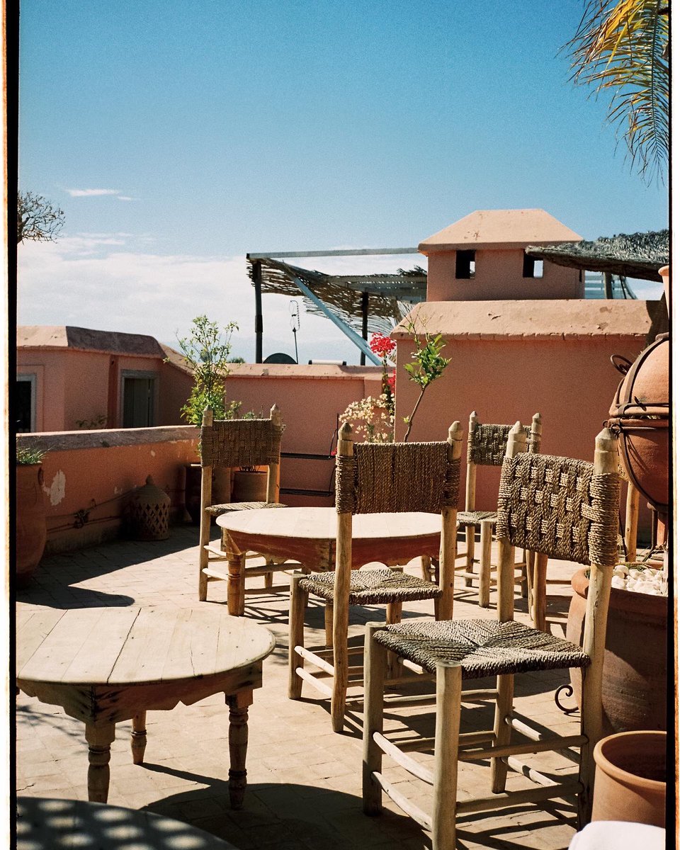 REVELAB Studio - Film Lab & Shop (@revelabstudio) on Twitter photo Bianca (instagram.com/turismo.co) nos dejó enamoradas con sus fotos de los colores de Marrakesh 
Disparadas con 📷 Contax T2 y 🎞️Kodak Portra 400
#RevelabStudio #barcelona #FilmLab #35mm #Localbusiness  #FilmPhotography
#AnalogPhotography #FilmIsNotDead #ShootFilm #FilmCommunity Bianca (instagram.com/turismo.co) nos dejó enamoradas con sus fotos de los colores de Marrakesh 
Disparadas con 📷 Contax T2 y 🎞️Kodak Portra 400
#RevelabStudio #barcelona #FilmLab #35mm #Localbusiness  #FilmPhotography
#AnalogPhotography #FilmIsNotDead #ShootFilm #FilmCommunity