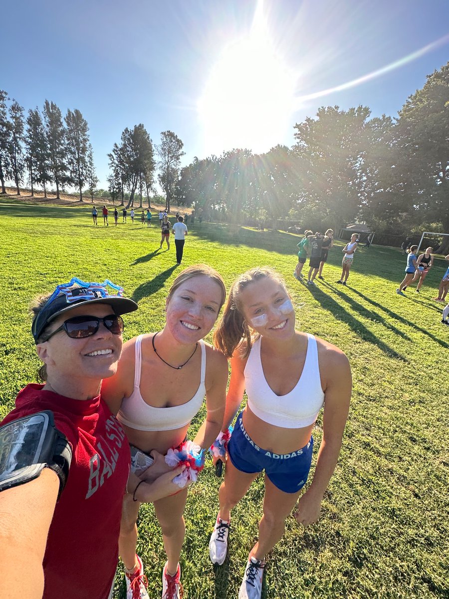 amelia_blunk_'s tweet photo. Started the Fourth of July off right by participating in one of Sacramento’s oldest runs!! 🎆🎆 https://t.co/B4Lk7Q1RPA