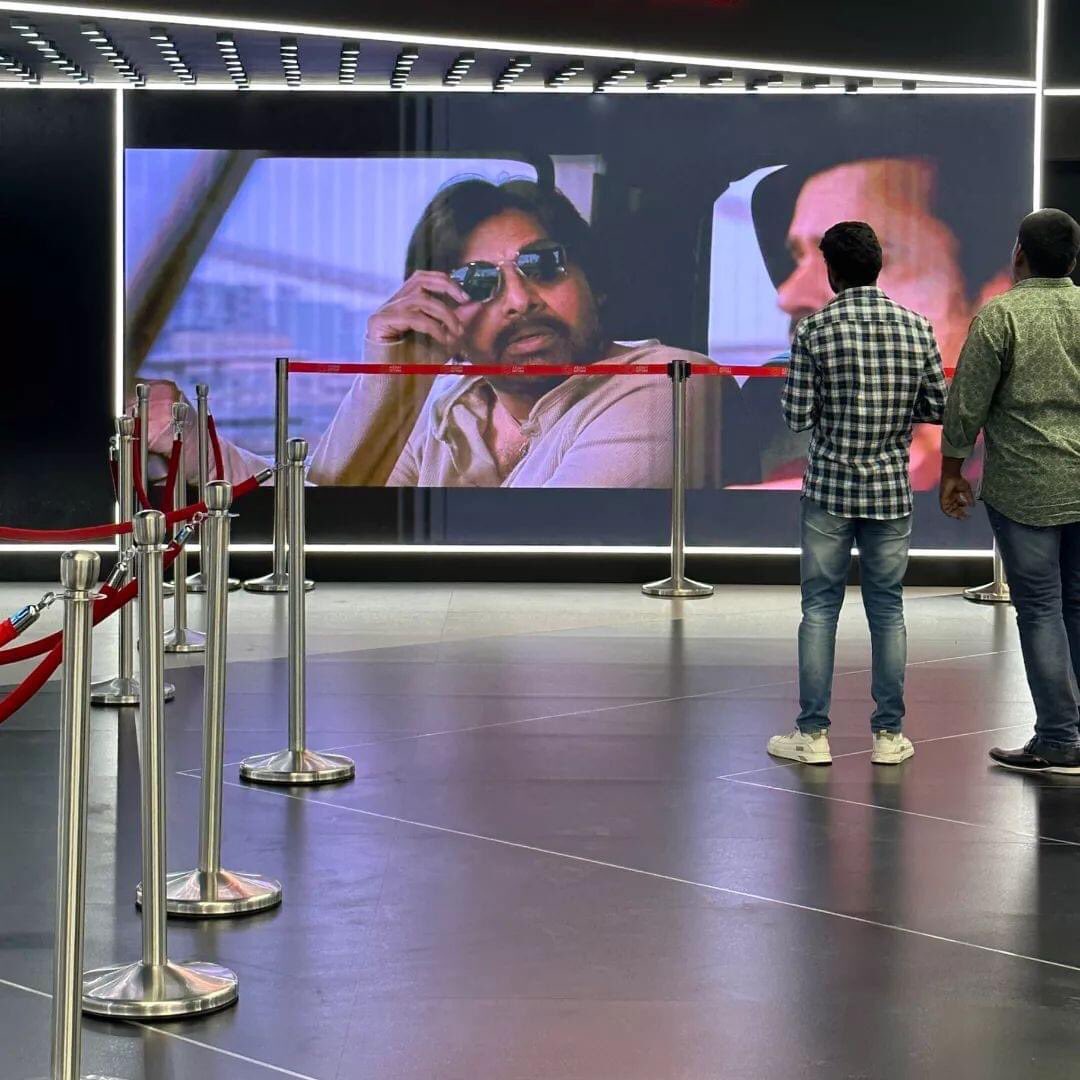 aaa_cinemas's tweet photo. Bro Strom ✅
#BroTheAvatar @PawanKalyan
#AsianSatyam #CinemAAA #AsianAlluArjun #MovieTheatre #AAACinemas #pawankalyanoninstagram https://t.co/ysRtwkRQnz