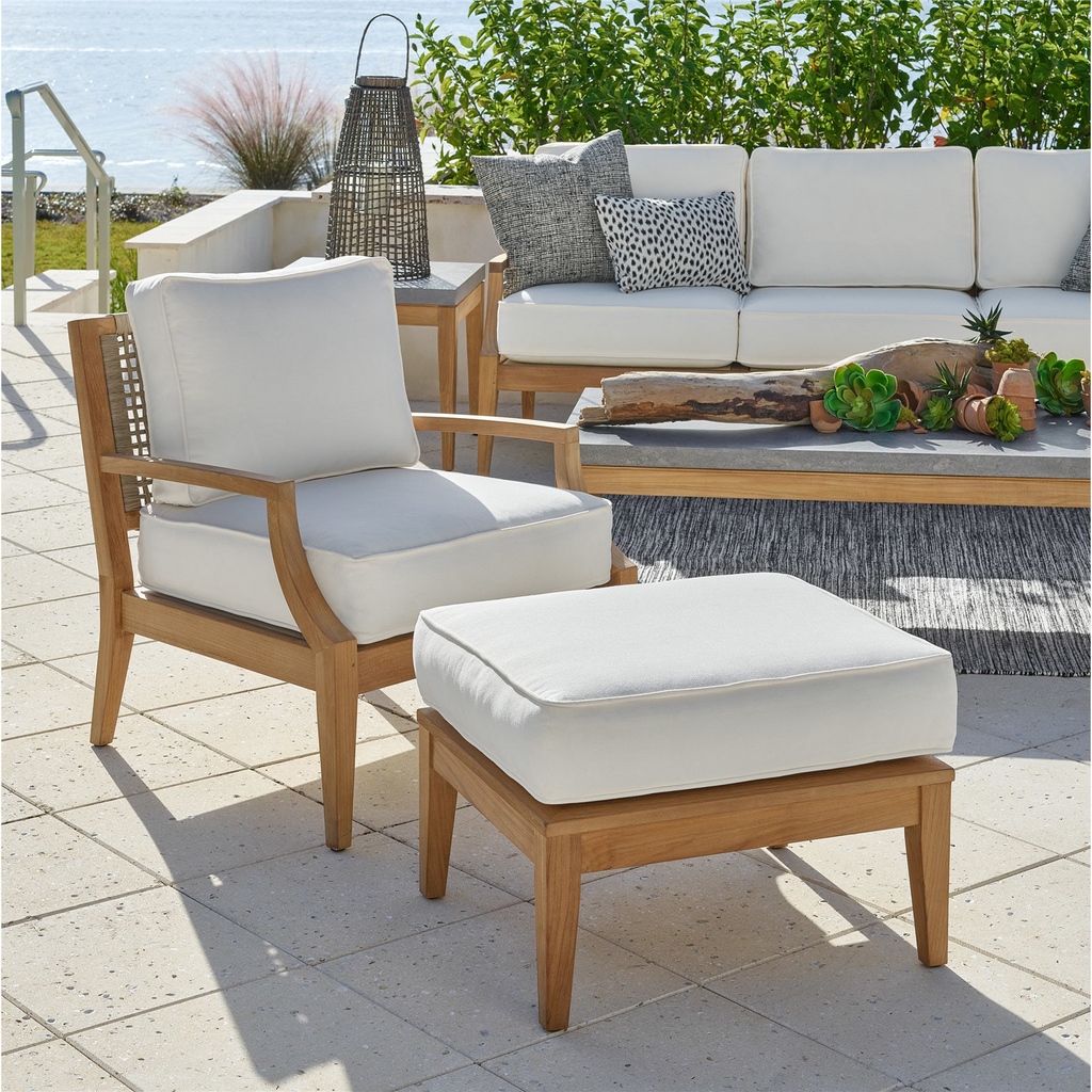 HedgeAppleInc's tweet photo. 4th of July Savings Continues! Save up to 75% on thousands of furniture and decor, plus FREE shipping on every order. Hurry, these deals won't last long!

https://t.co/XlUzwHa902 https://t.co/HpKgtA9lOe