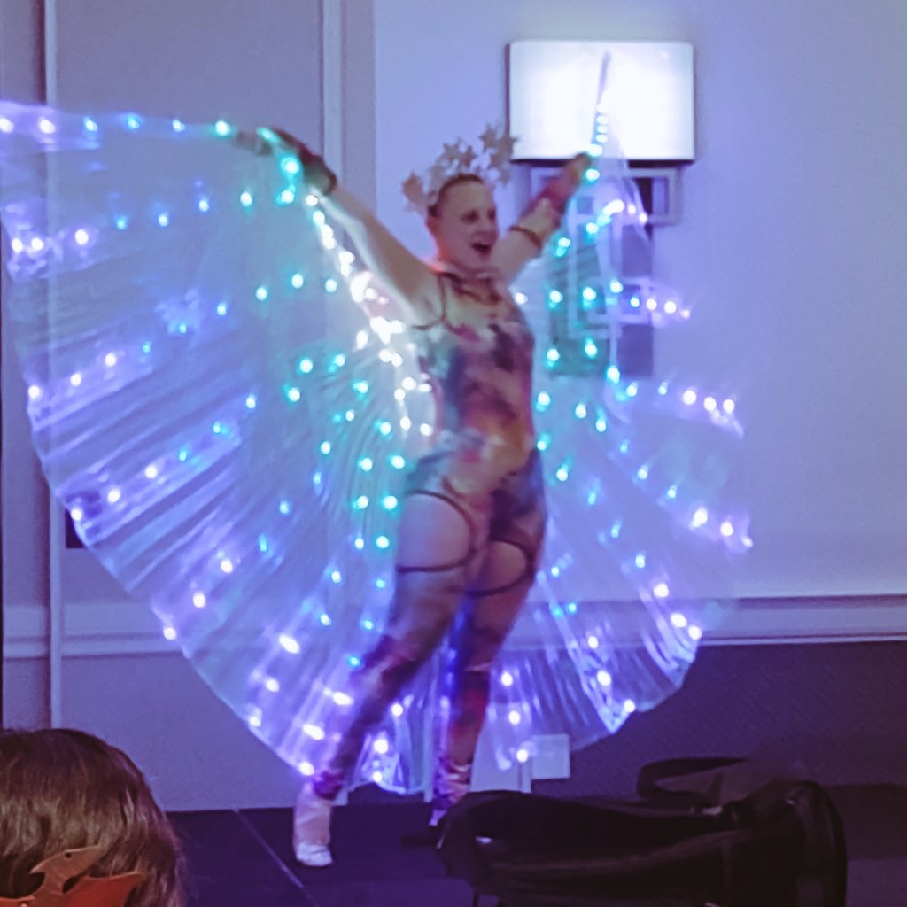 BayConNews's tweet photo. The last day of #BayCon2023! Parting will be such sweet sorrow, but there's still a solid half day of programming ahead!
From last night's Variety Show, Beaux Bella Badass performs to Coldplay's "A Sky Full of Stars"! https://t.co/Tb9qD2BqZK