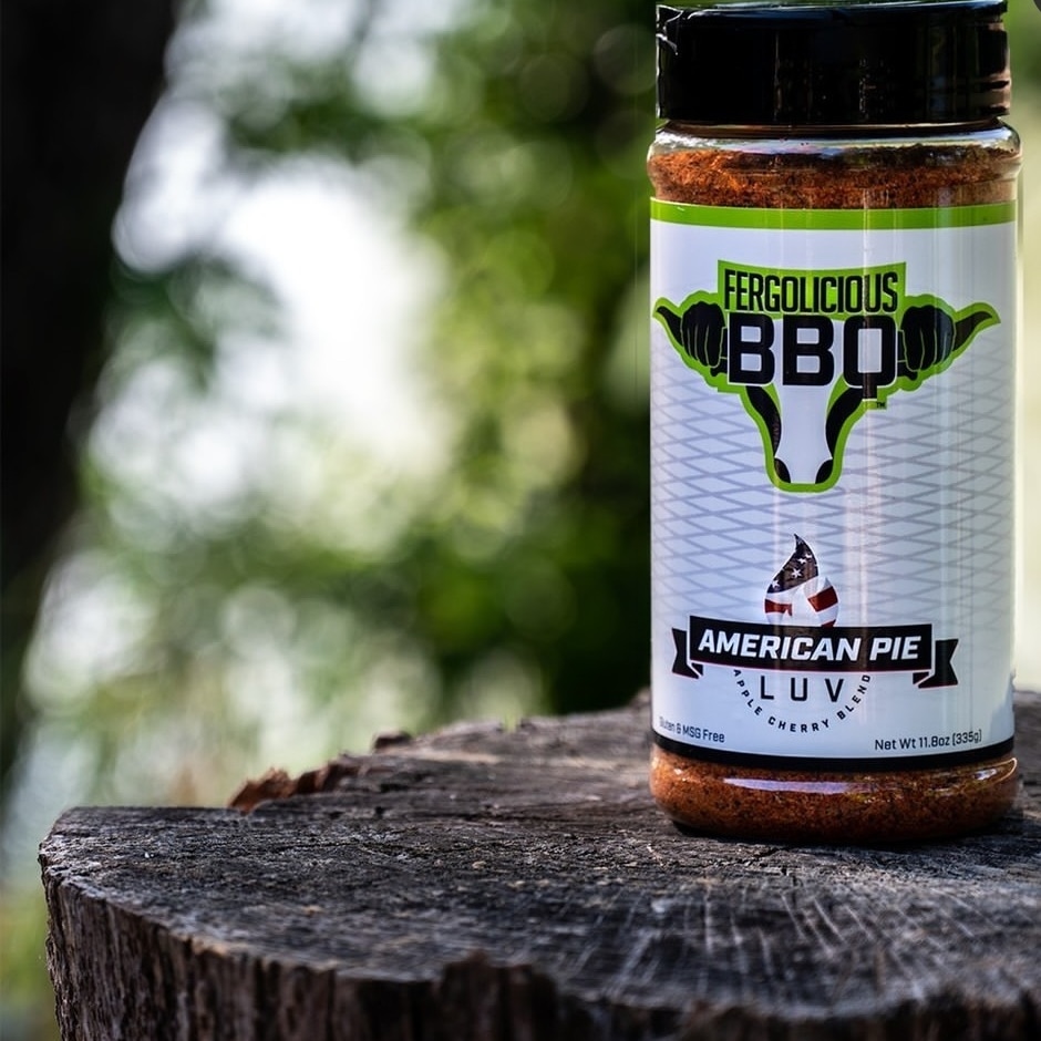 Season up your 4th of July with the stars &amp; stripes!  🍎 &amp; 🍒  make everything better!  

#fergdoinfergthings #fergoliciousbbqworldwide #proudsoulsbbqkc #teamproudsouls #proudsoulsbbqandprovisions #kcmo #americanpie #4thofjuly #independenceday #applecherry #barbecuecountry #grill