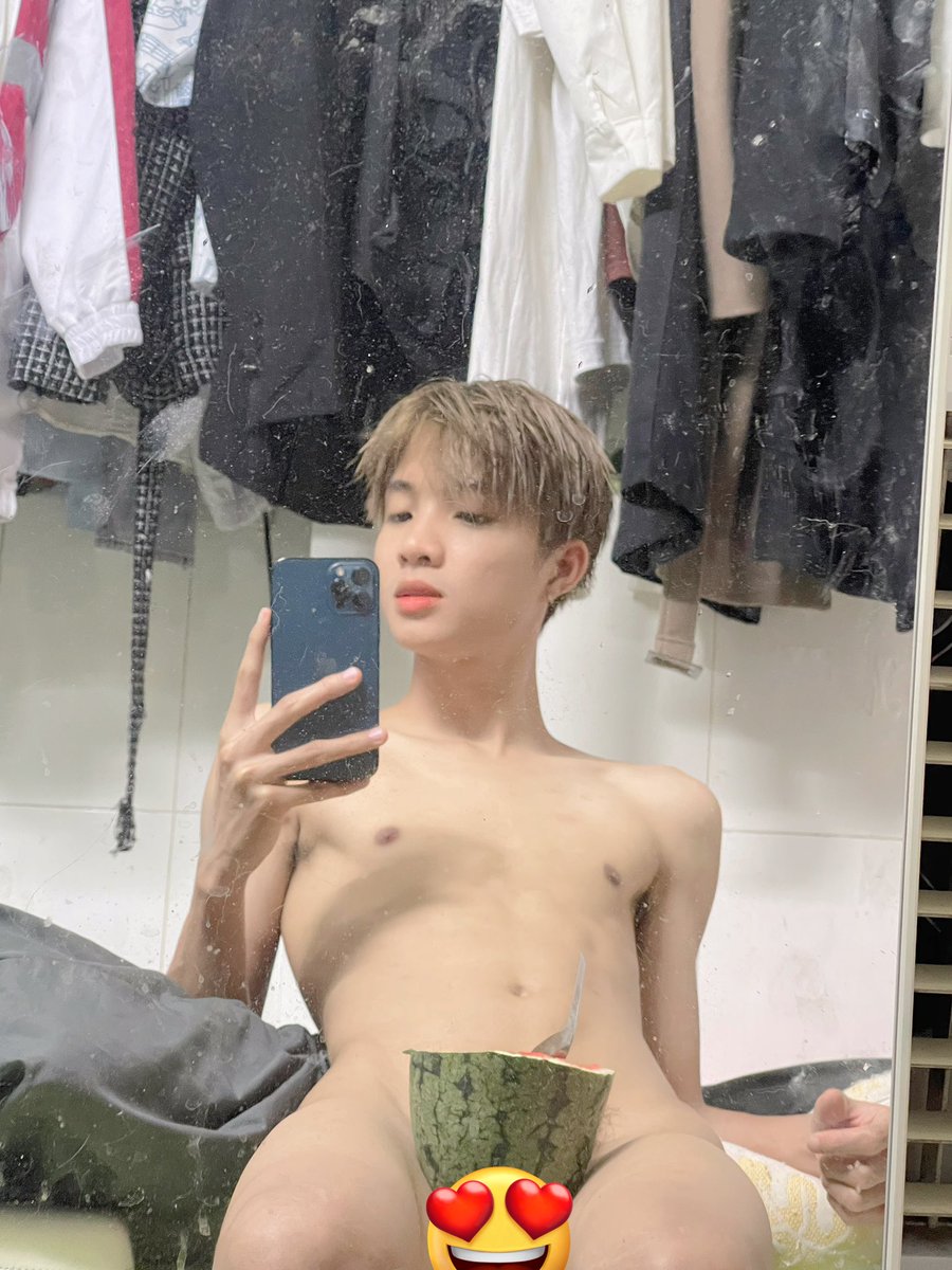 dtthinh2802's tweet photo. 🙄🙄 dưa ngọt gương hơi bẩn 🙄 https://t.co/hMqAcFMZge