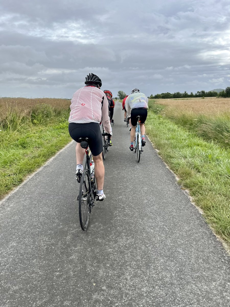 AFGFelton's tweet photo. It’s all happening on Ex CORMORANT VELO. This afternoon’s drizzle let a few lower lips quibble, but it’s great to get some fast miles in on the French roads - far fewer potholes! #ACSC #JSCSC #France #peloton #Group1 #cycling #Teamworks #HillsAreCakes https://t.co/Pqew5MxDUz