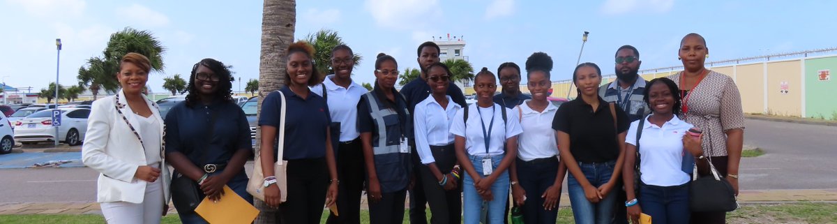 SXM Airport tweet media