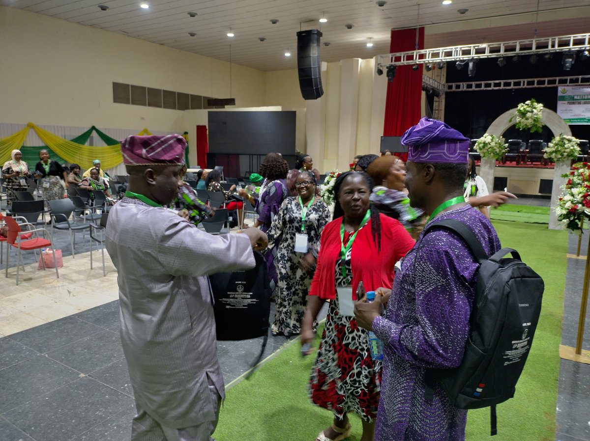 officialnlang's tweet image. Librarians on the dance floor...
#Akure
#NLAAkure2023
#NLAConference