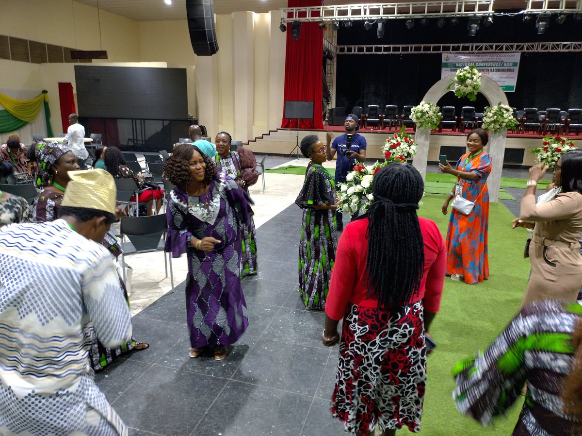officialnlang's tweet image. Librarians on the dance floor...
#Akure
#NLAAkure2023
#NLAConference
