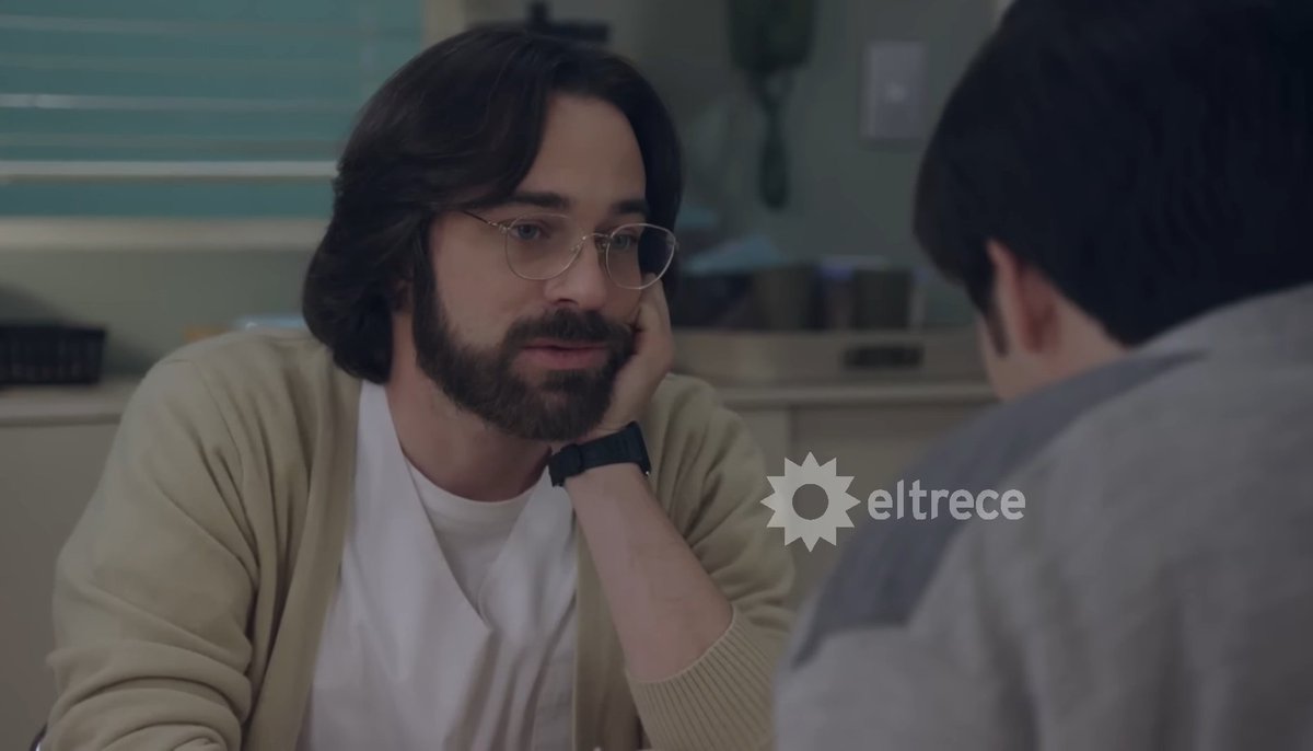 cristinameatsix's tweet image. Bruno: Usted es Juan de Marzo

Walter: Fue Antonio quién la escribió 

#ATAV #ATAV2