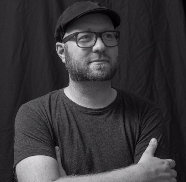 herr_ort's tweet image. Juli 2013. 
vor 10 Jahren habe ich es geschafft mich aus meiner von Gewalt und Misshandlung bestimmten Ehe zu befreien. 

Ein Jahrzehnt ist das nun her. 
Ein Jahrzehnt frei von Misshandlung und Gewalt. ❤️🍀

Bis heute leide ich unter einer Traumafolgeerkrankung. Bis heute bin ich…