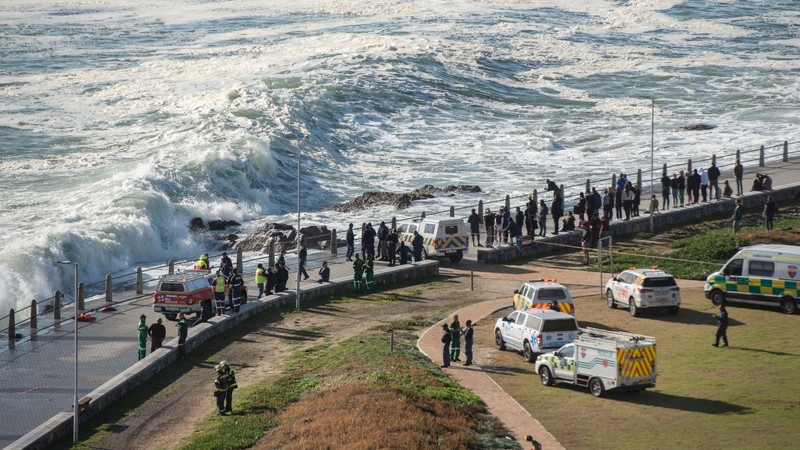 Please spread the word - - UPDATE on the Sea Point 🆘 incident earlier today - 
In the News:

It appears that the  "unidentified female" was walking on the rocks on the shoreline when swept off today..

She was rescued and is in "a critical condition where doctors &amp; nurses are