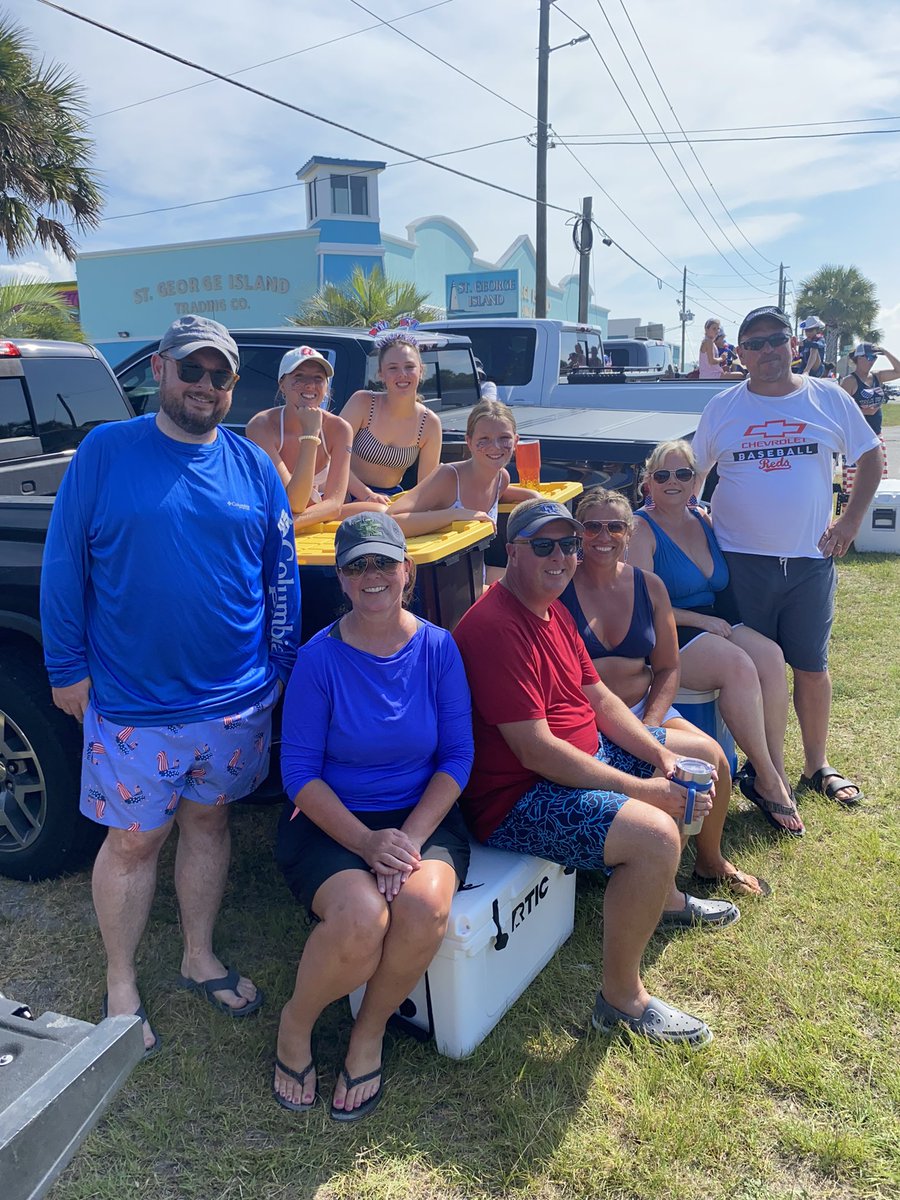 KHOP34's tweet photo. July 4th! St George Island! https://t.co/XhnH3u0KPl