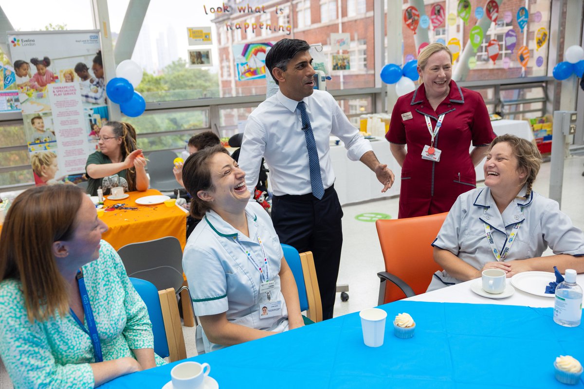 RishiSunak's tweet image. I've said it before and I'll say it again: the people who work in the NHS are the people who make it what it is.

That’s why we backed their plan to staff the NHS long into the future.

Ahead of #NHS75 tomorrow, I dropped in to Evelina London Children’s Hospital to thank staff…
