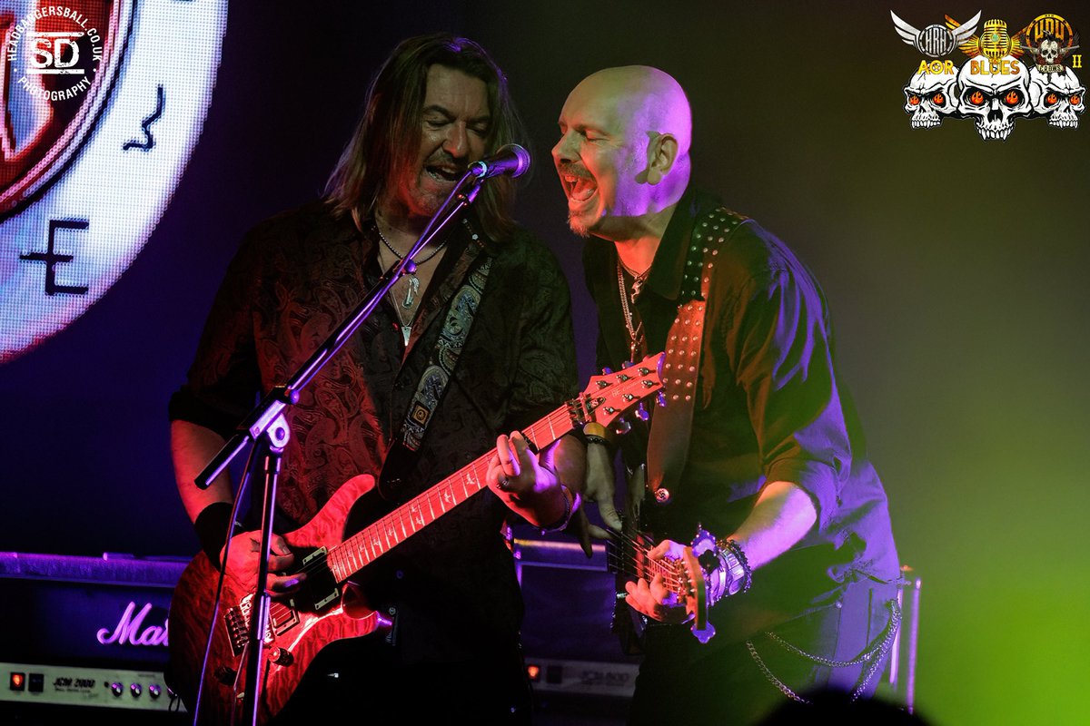 michaeldagnall's tweet photo. A few more shots from @HRHAORFestival @O2AcademyLeic last weekend. Happy in my work with @BassCentre #elitestrings #basscollectionjive https://t.co/FXcBqwNbjB