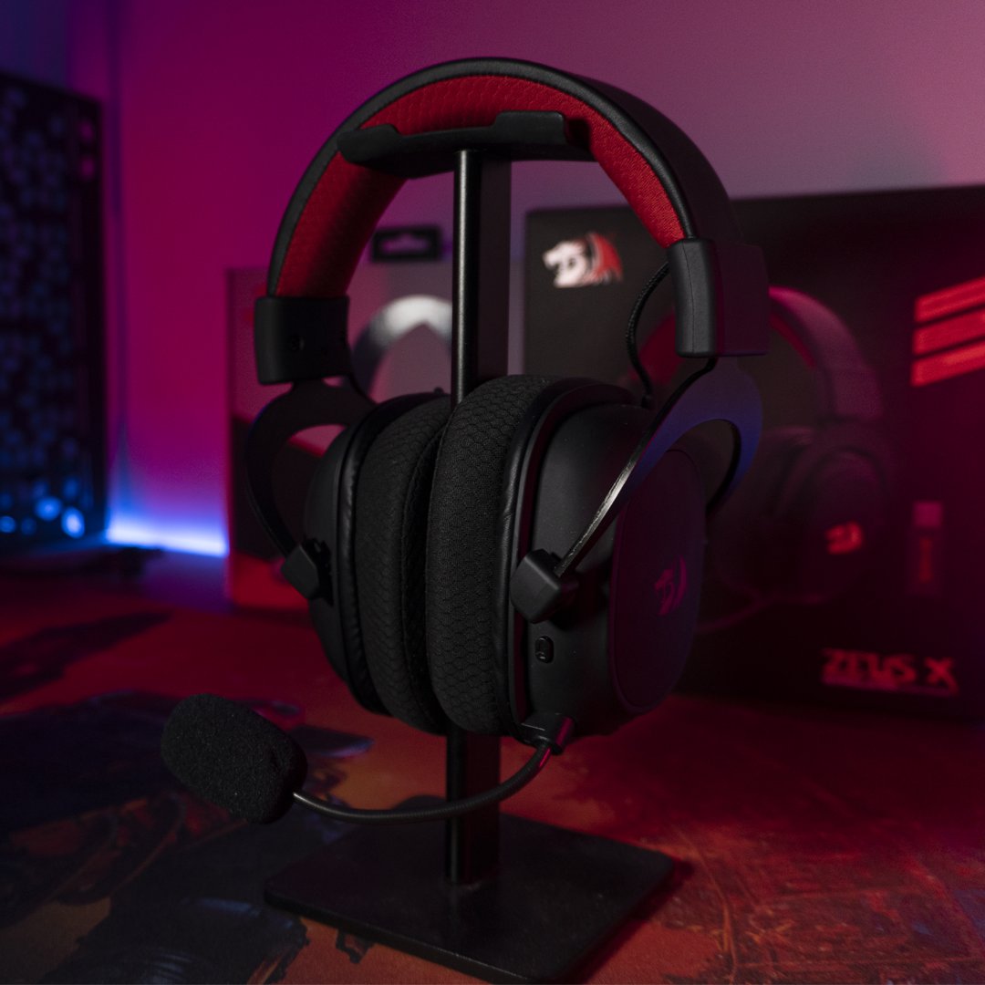 GamerGwolf's tweet image. Estos son los nuevos Redragon Zeus X edición Wireless. Unos headset para gaming que también serán compatibles con tu consola.

Puedes ver la review completa en mi canal de YouTube.

@RedragonLA #Redragon #ZeusX #Hardware #PC #Gamer #fy #fypシ #fyp