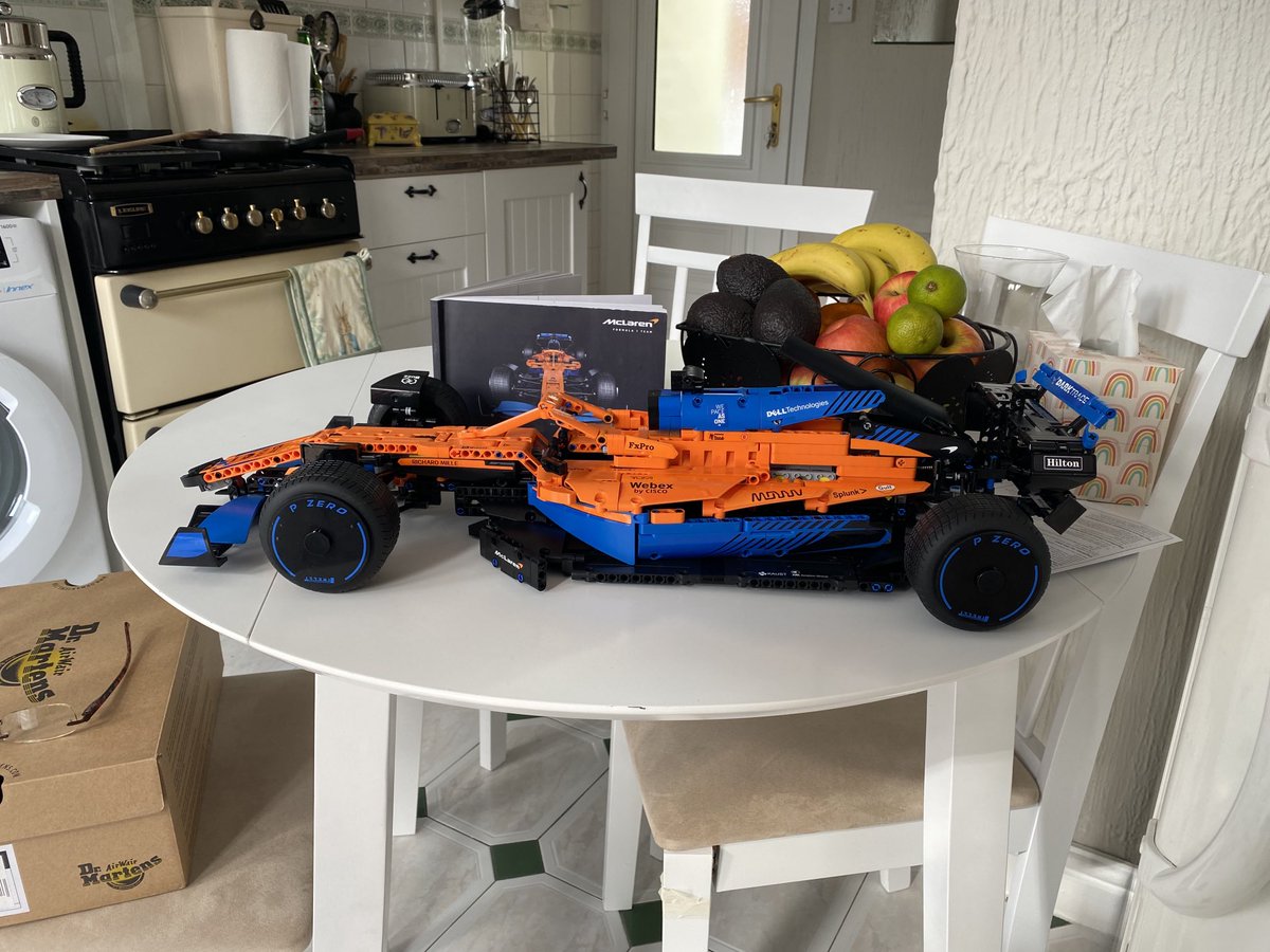 MarkOakley20's tweet photo. ⁦@McLarenAuto⁩ lovely birthday present from my wife amazing build #lego #lovebuilding https://t.co/UudHwDvTW4