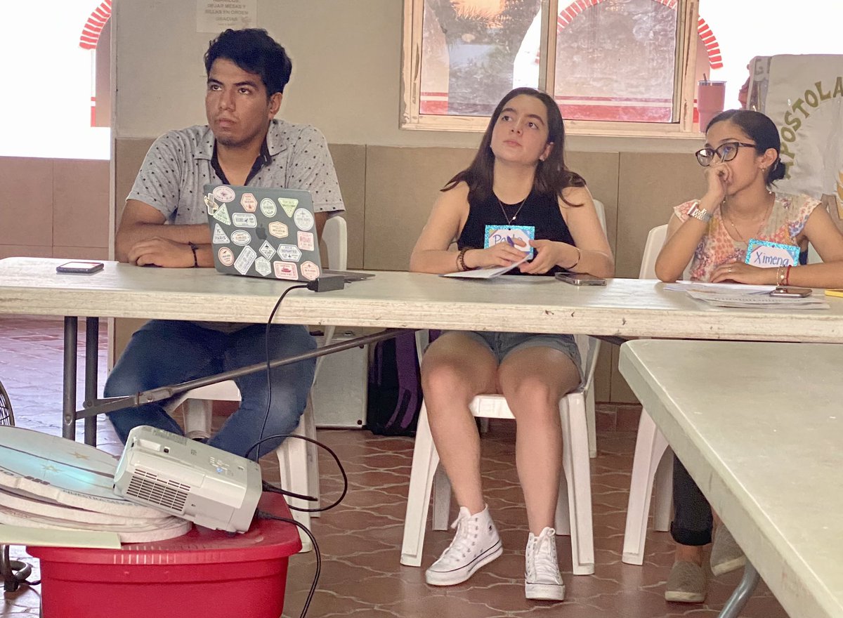 Formar Líderes jóvenes es primordial en el mundo 🌎 agradezco al <a href="/AJTampico/">Apostolado Juvenil</a> por la invitación a impartir el Tema de “Líderes 2” Es un gusto regresar aquí 🫶🏻 y devolver un poco a Dios lo mucho que me ha dado ✨

“Juventud con Cristo y María… Apostolado que predica Amor y Alegría”