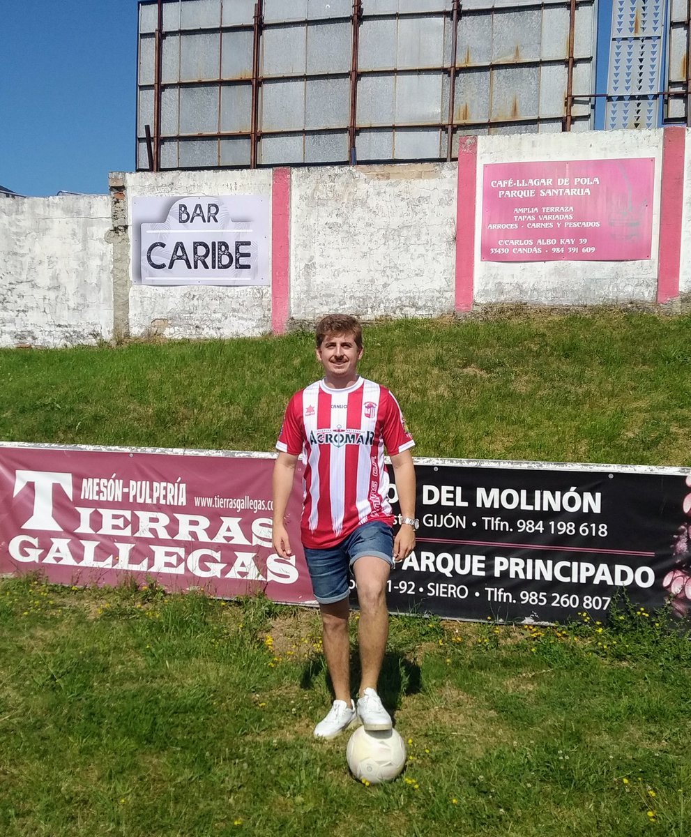 CandasCFoficial's tweet photo. Un crack dentro y fuera del campo, Igle regresa a su casa. No nos conformaremos con menos de 10 goles. Bienvenido. https://t.co/zuUNeWNLyP