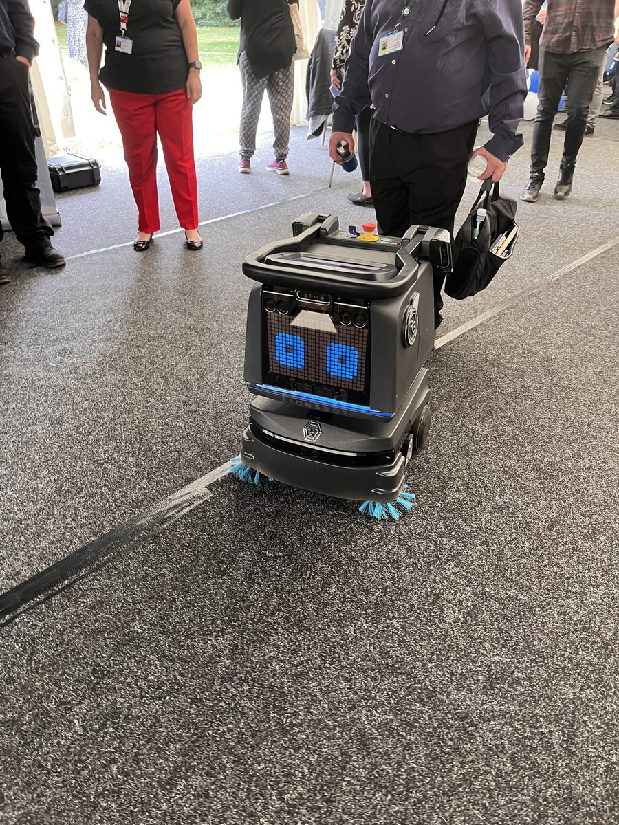 A quick trip to #eventinthetent today <a href="/MSEHospitals/">Mid and South Essex NHS Foundation Trust</a>. Excited to meet the robots! Well done @CiaraMBMoore <a href="/CEmWilliams/">Charlotte Williams (also on Bluesky)</a> and all of our digital and innovation colleagues.