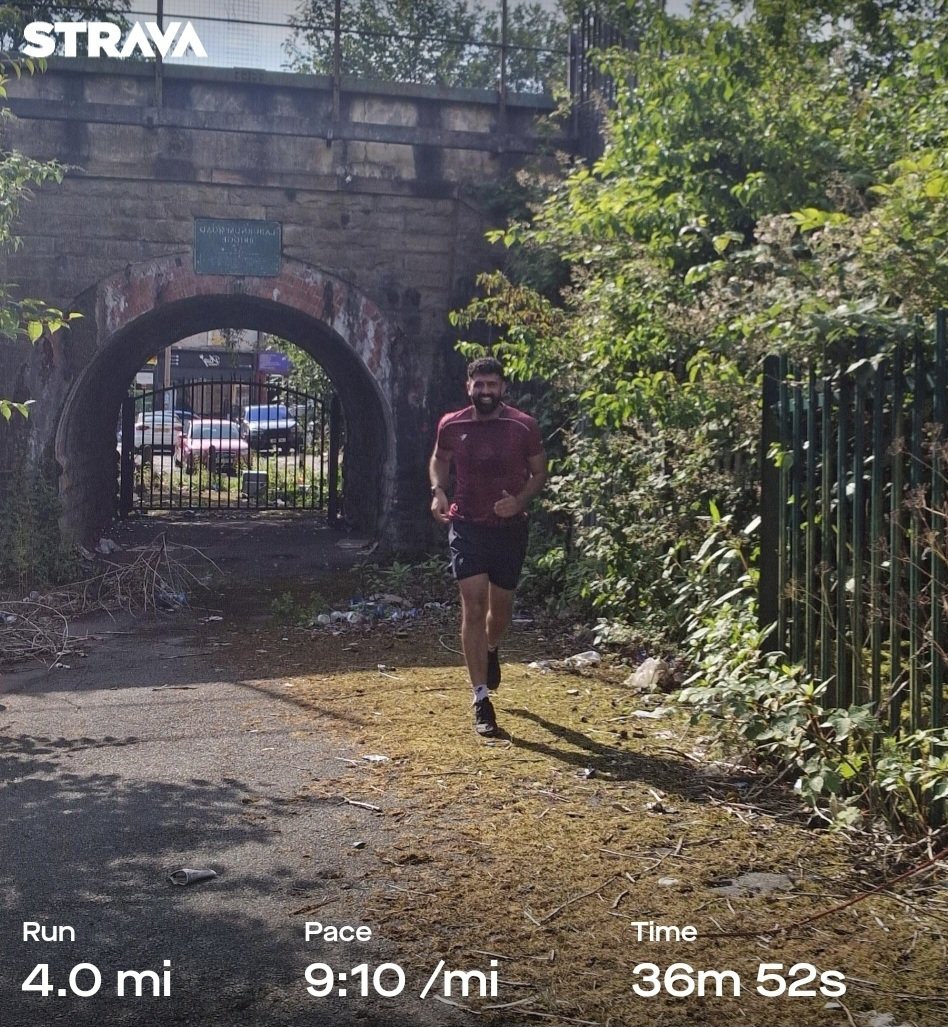 raja_is_running's tweet image. The way I begin my week is with easy running. This is for me to gain some momentum &amp;amp; have myself ready for all the runs I have planned. Happy Running! 🏃🏾‍♂️ #ukrunchat
#muslimrunners 
Follow me on Strava - strava.com/athletes/33811…

Follow me on Instagram - instagram.com/raja_is_running